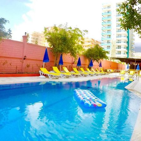 Flamingo Beach & Suite Mahmutlar Exterior foto